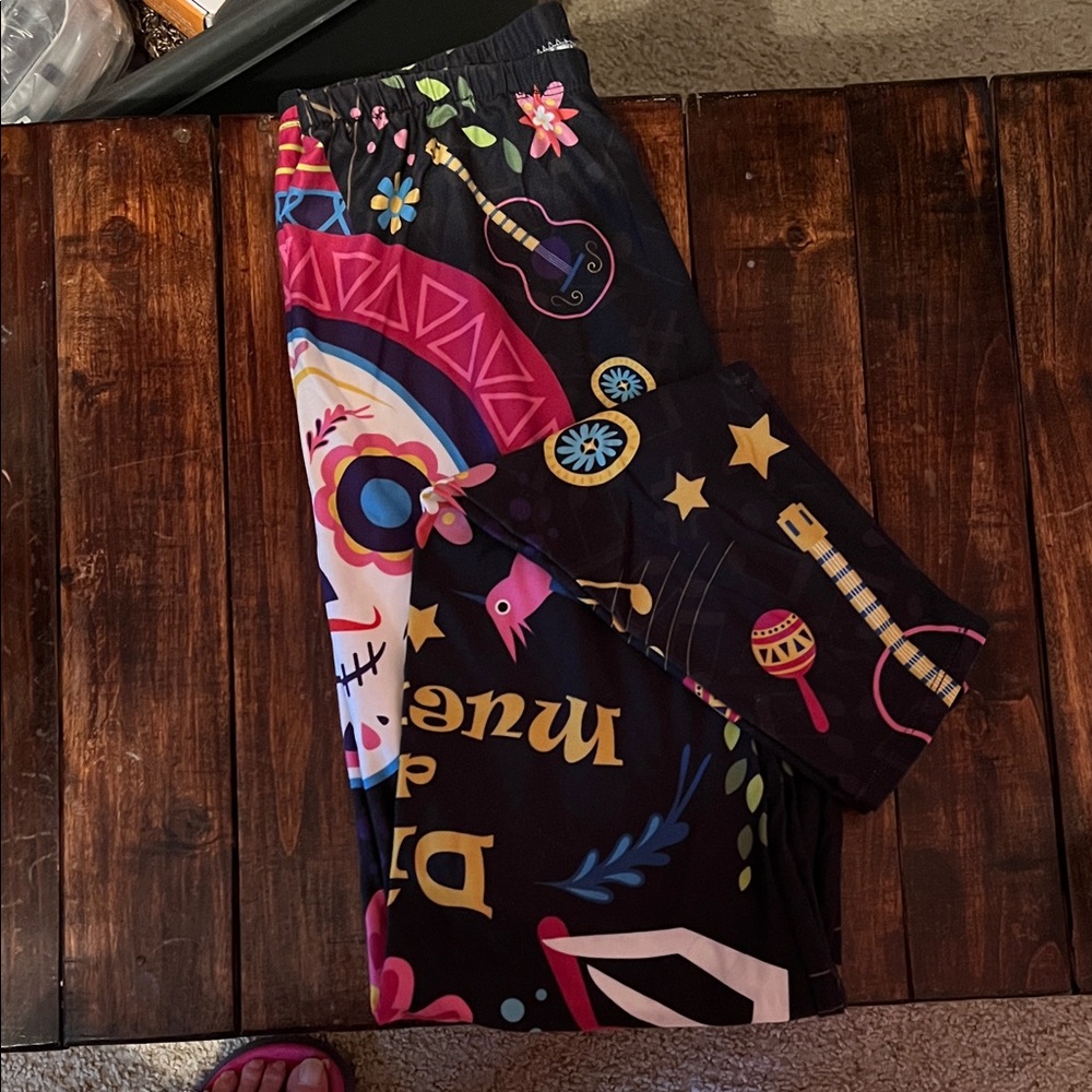 Women’s Graphic Leggings